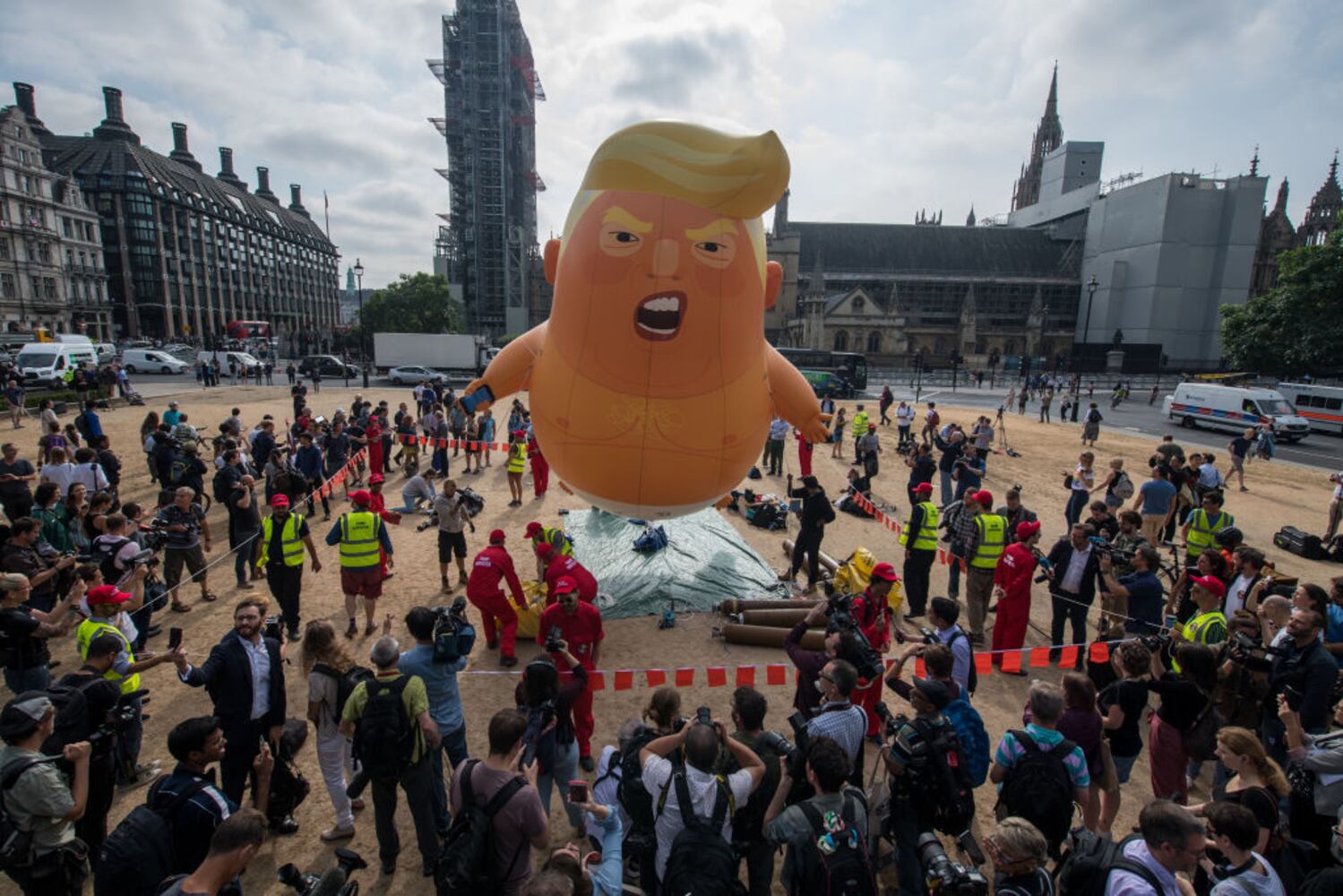 Photos: Protesters greet Trump during UK visit