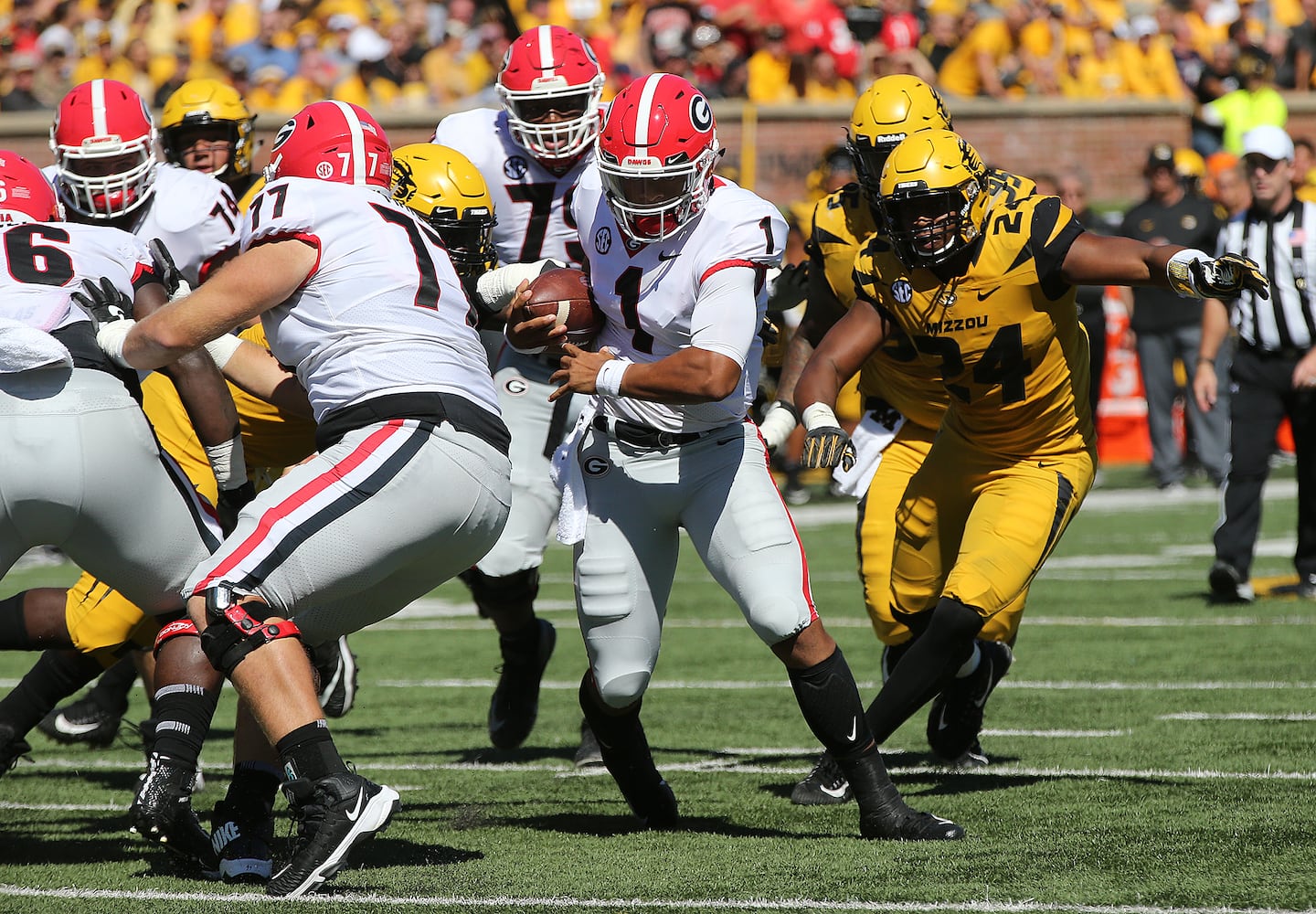 Photos: Bulldogs outlast Missouri for SEC road win