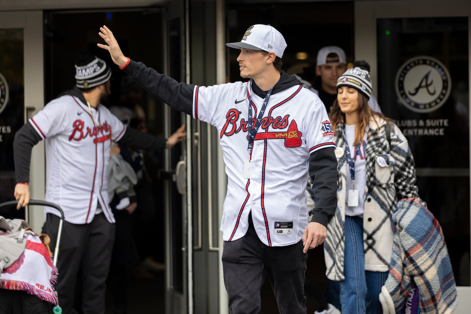 Braves Parade Departure