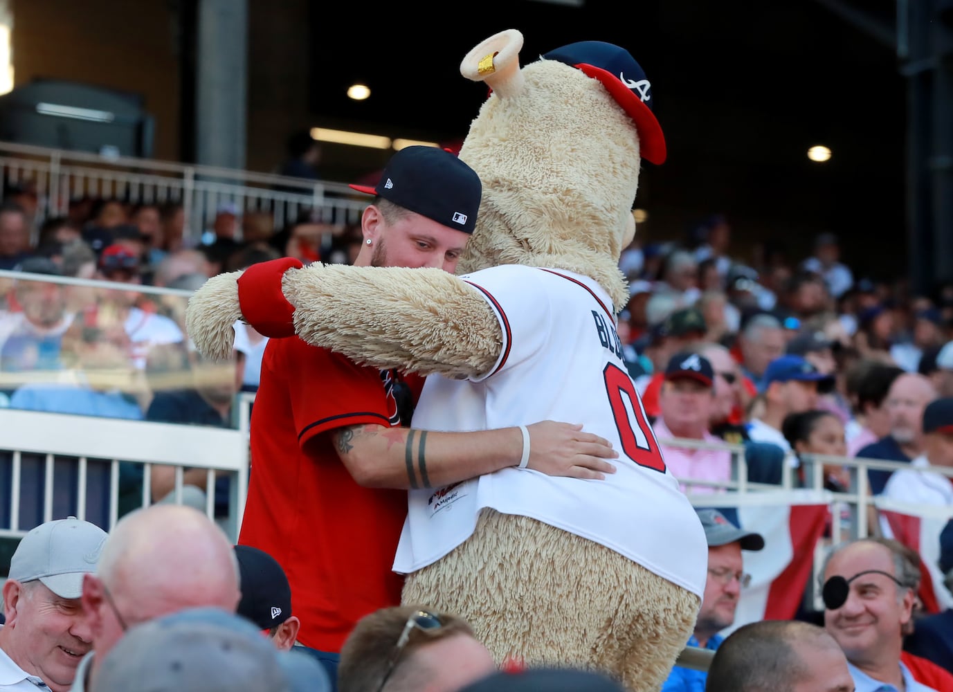 Photos: The scene at the Braves-Cardinals game