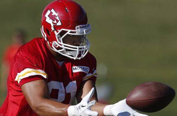 Chiefs tight end Tony Moeaki catches the ball during training camp Wednesday in St. Joseph. Photo by The Associated Press.