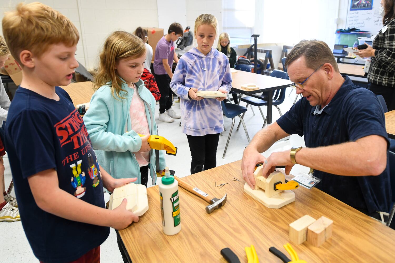 112521 EV SCHOOL CONSTRUCTION