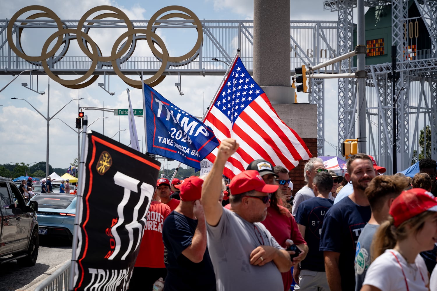 Thousands gather for former President Trumps rally in Atlanta, Georgia 