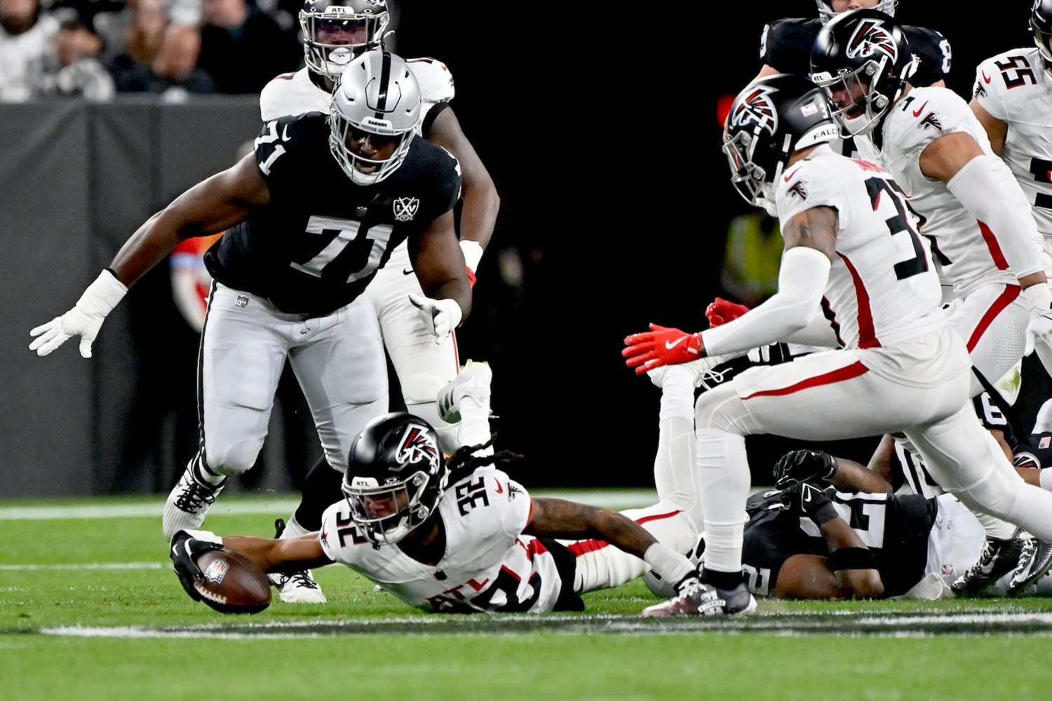 Falcons Raiders Football