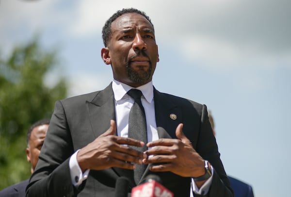 Atlanta Mayor Andre Dickens hopes the city's new basketball league helps curb crime. (Natrice Miller / natrice.miller@ajc.com)