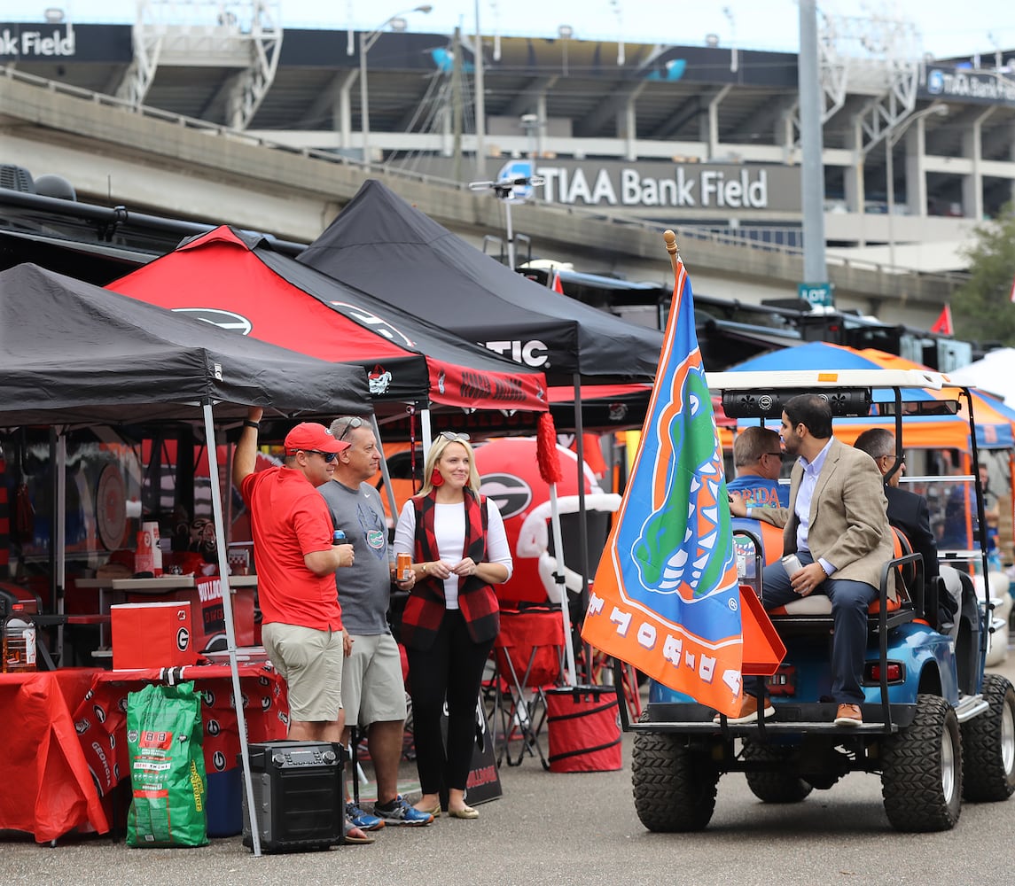 Photos: The scene at the Georgia-Florida game Friday