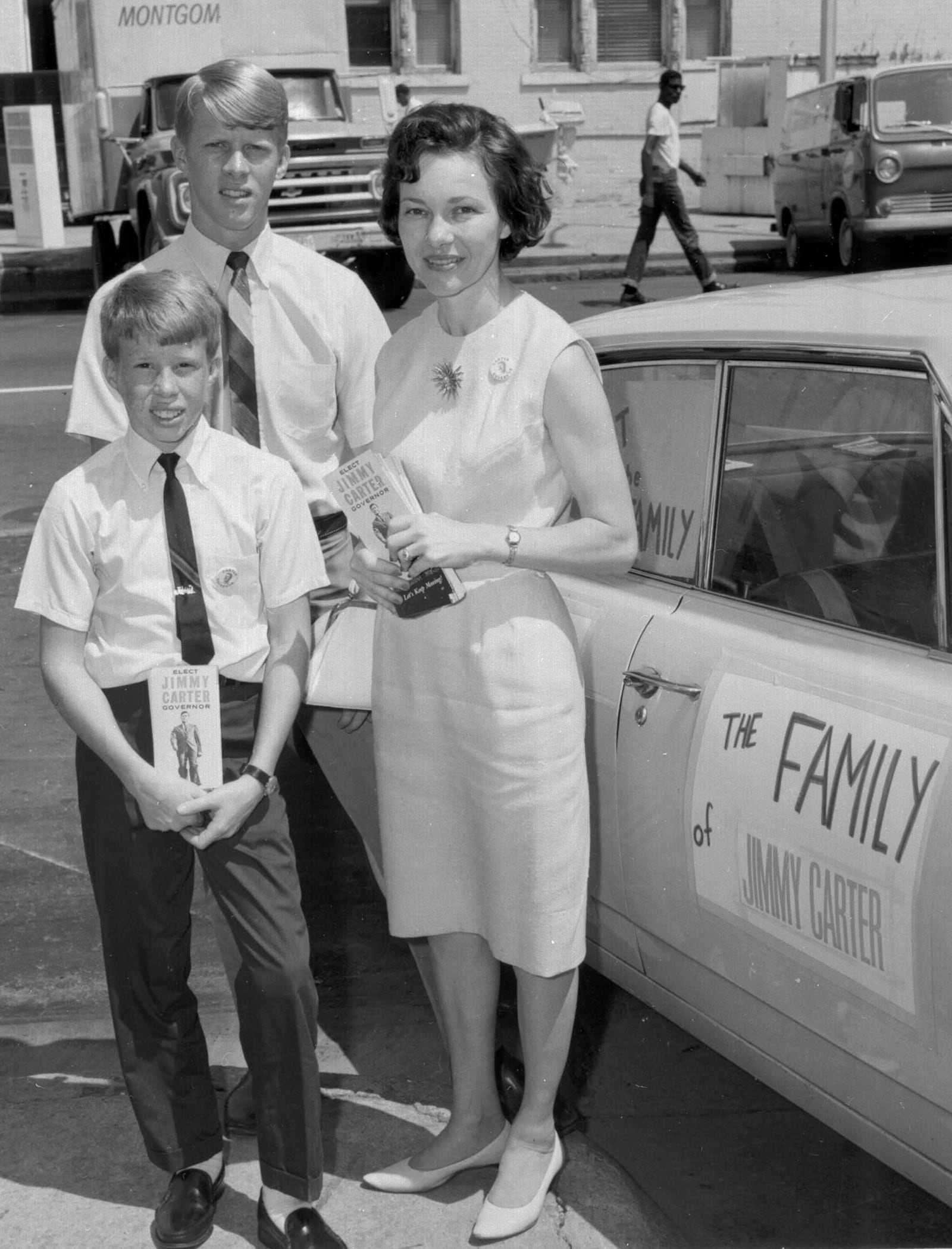 Rosalynn Carter and sons Jeff and Jack stump for Jimmy Carter in the 1966 Georgia governor’s race. (Jimmy Carter Library)