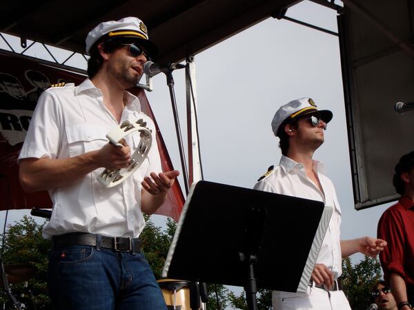 Yacht Rock Revue performing at the Dunwoody Beer Festival in May 16, 2009. RODNEY HO/rho@ajc.com