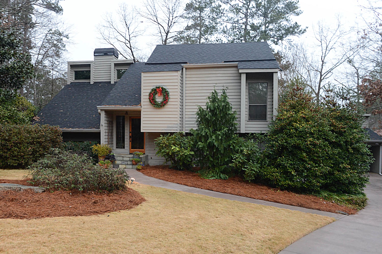 Cobb renovated contemporary abode serves as backdrop to eclectic art collection