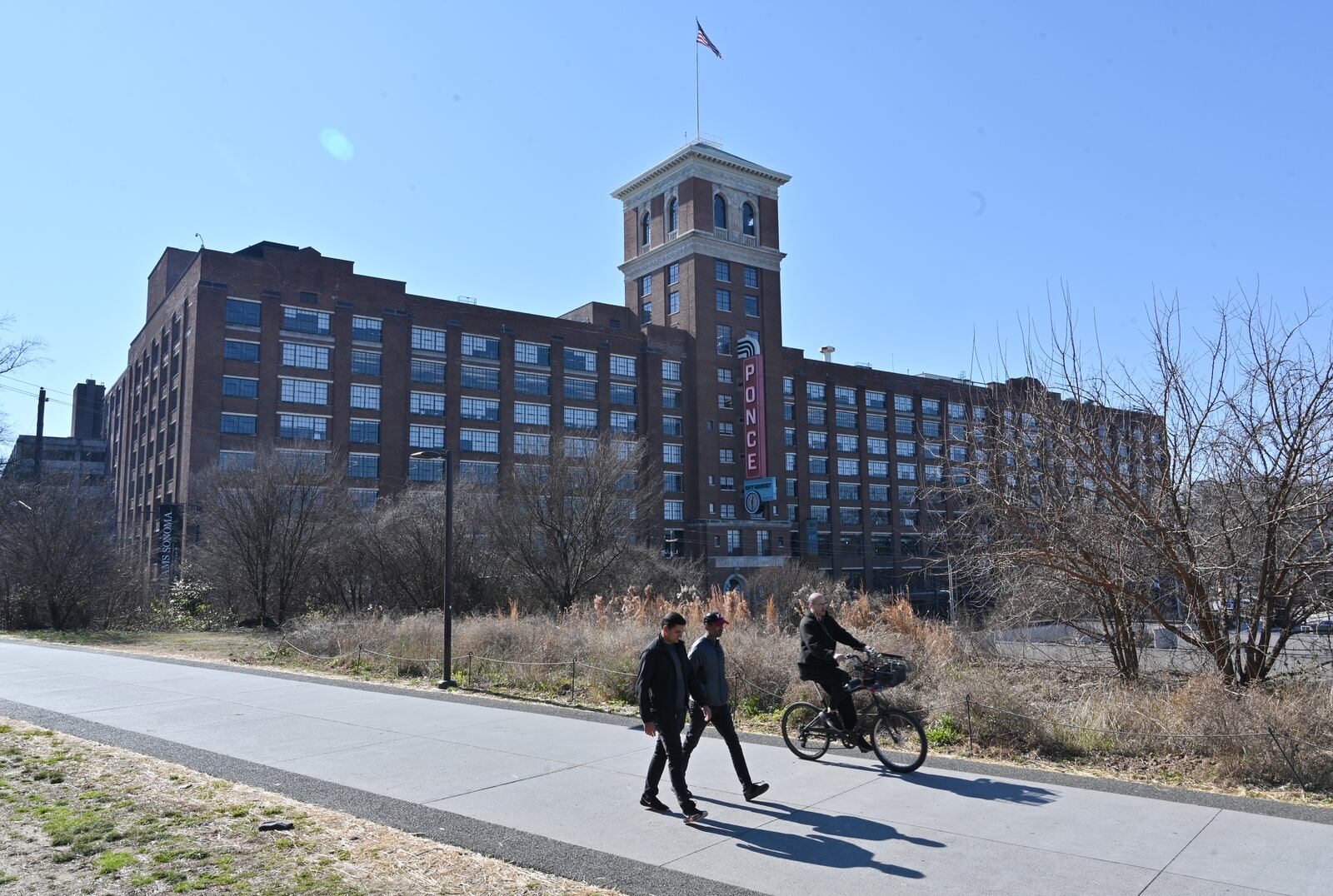 January 27, 2022 Atlanta - Exterior of Ponce City Market from Beltline on Thursday, January 27, 2022. (Hyosub Shin / Hyosub.Shin@ajc.com)