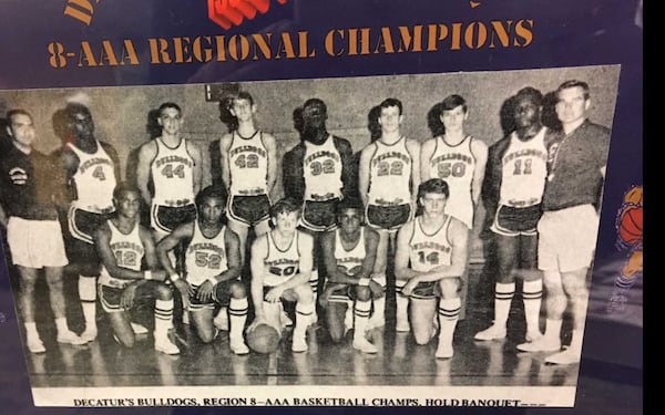  The winning 1968-69 Decatur High School basketball team.