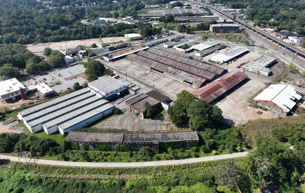 September 22 2022 Atlanta - Aerial photograph shows Murphy Crossing project site along the Westside Trail (foreground) in Atlanta on Thursday, September 22, 2022. Beltline officials announced Thursday morning that Culdesac, Inc., is the selected finalist to develop the 20-acre Murphy Crossing site into a destination along the Westside Trail. The mixed-use project, which is in its early design phases, aims to inject affordable and market-rate housing and retail space into the area while creating a new community hub. (Hyosub Shin / Hyosub.Shin@ajc.com)