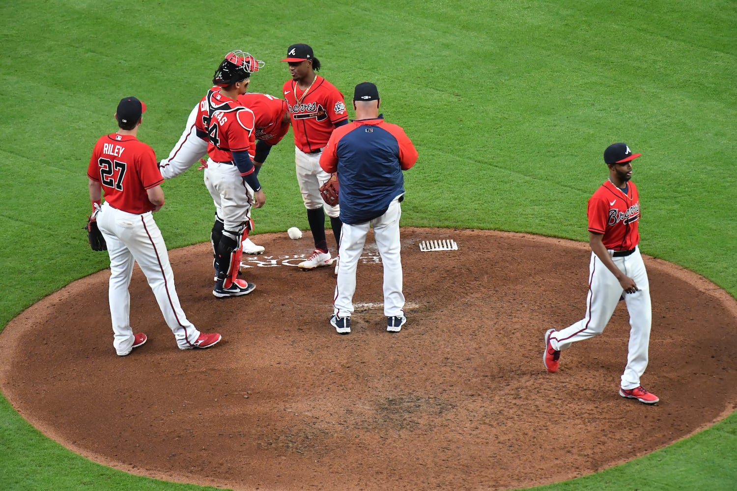 Braves-Phillies photo