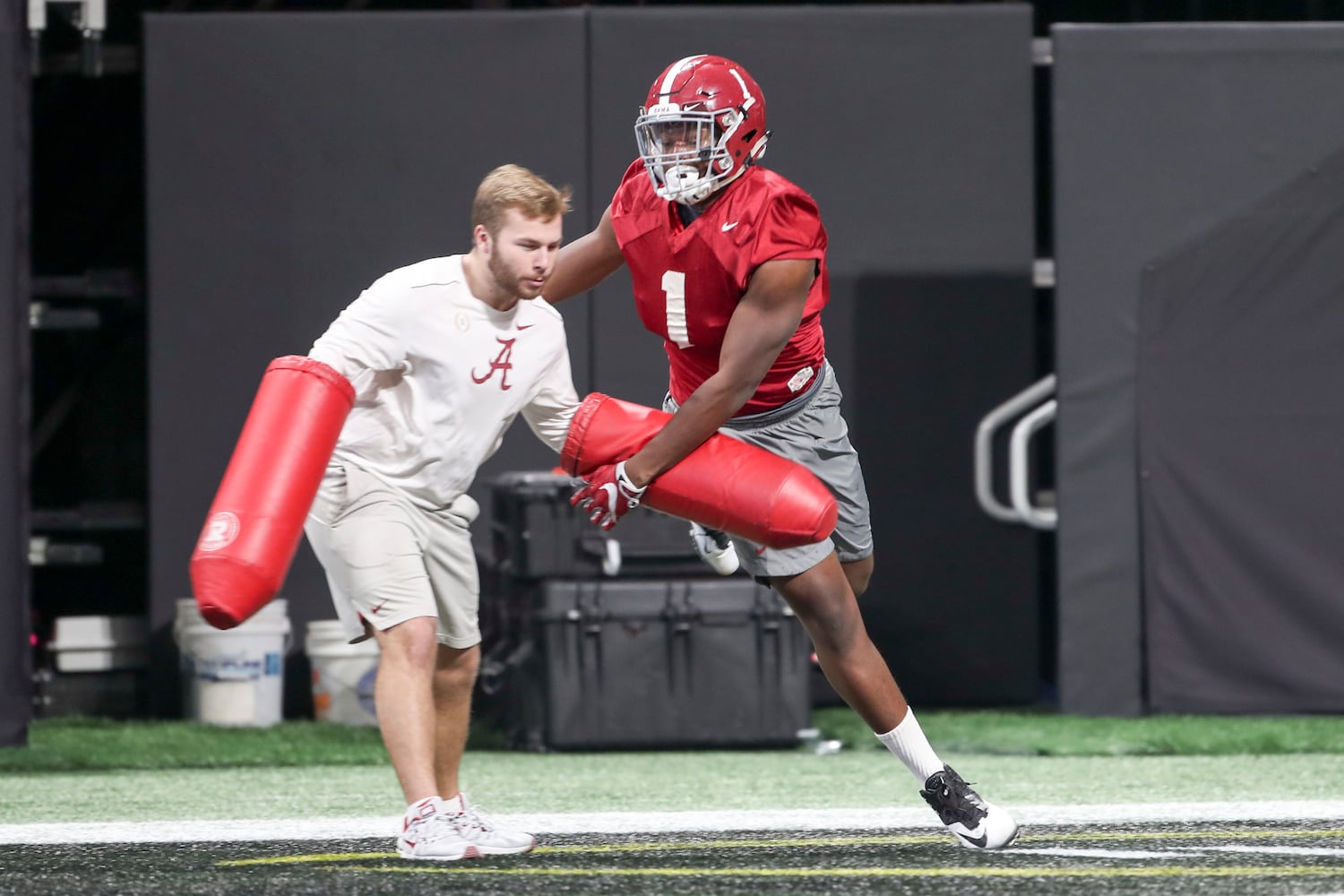 Photos: The scene as Georgia, Alabama prepare for national title game