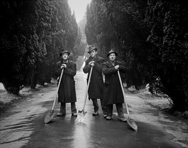 Evelyn Hofer's "Gravediggers, Dublin" (1966). (Courtesy of High Museum of Art)