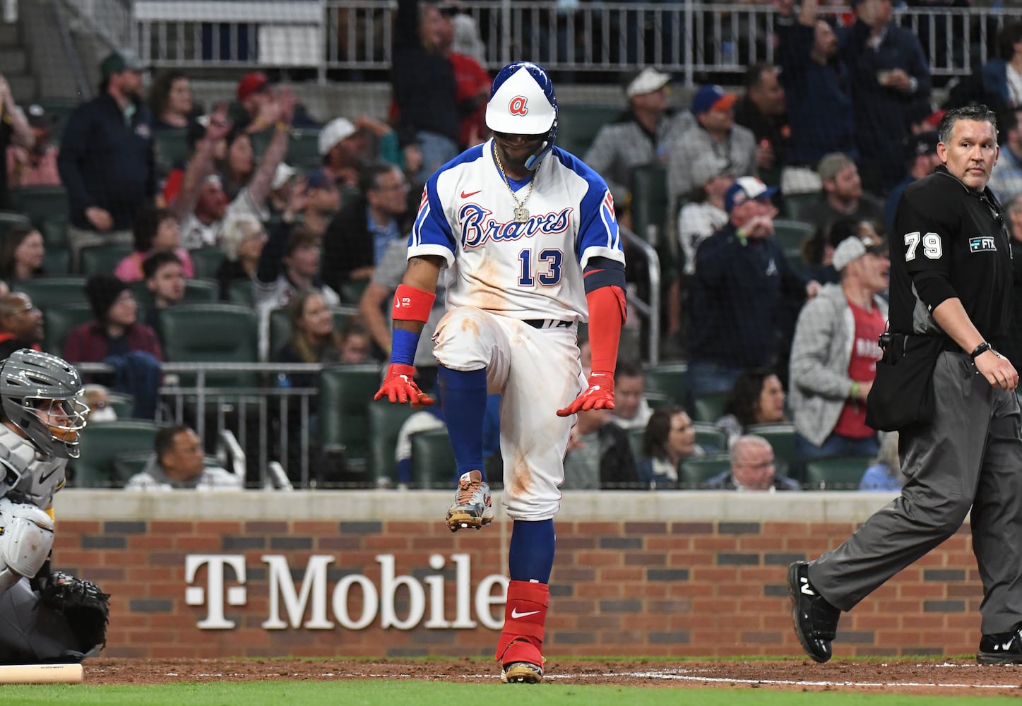 Braves-Brewers photo