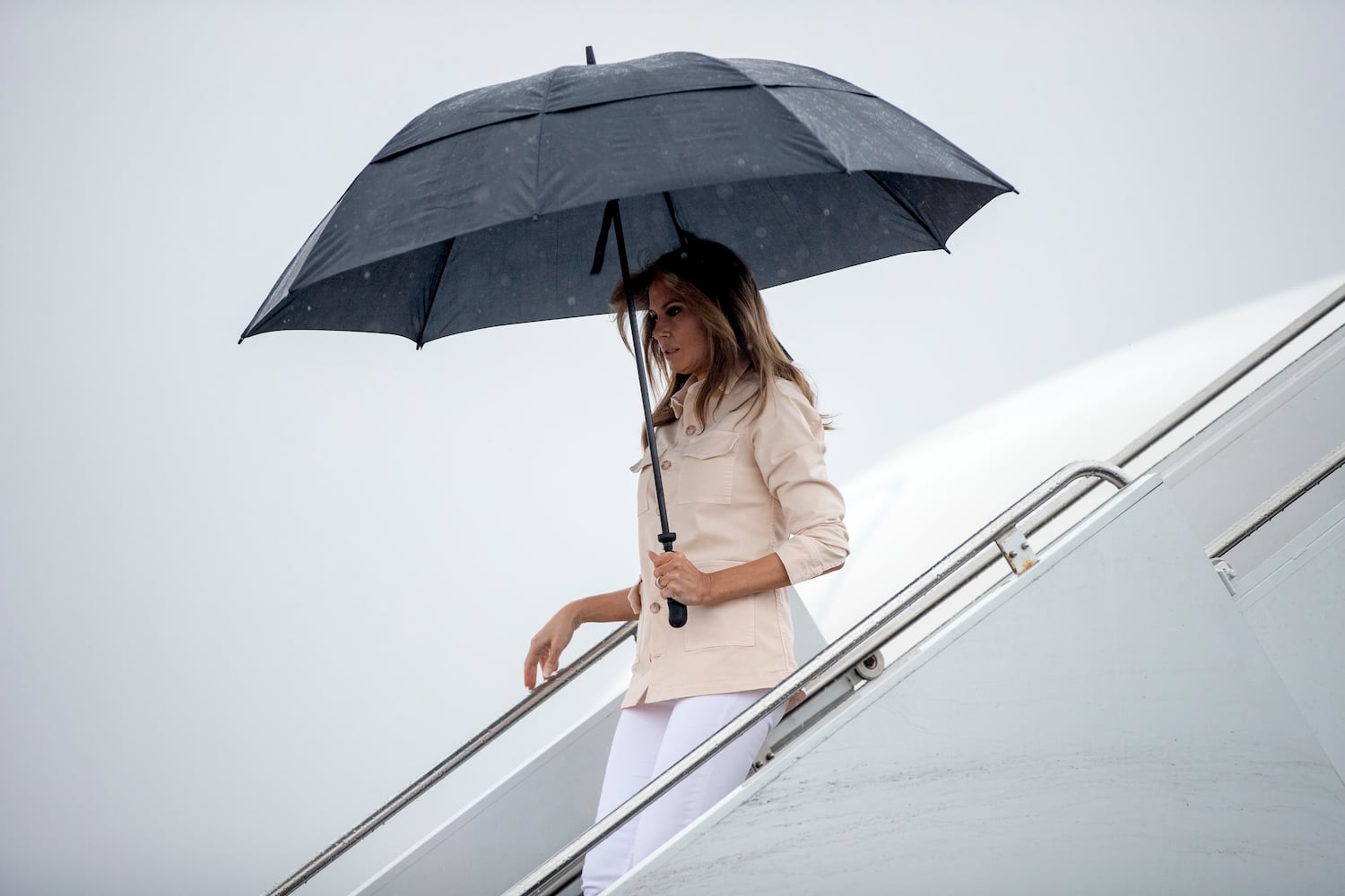 Melania Trump visits facilities for migrant children in Texas