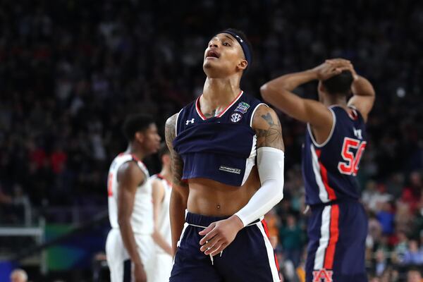 Bryce Brown of the Auburn Tigers reacts in the second half against the Virginia Cavaliers. (Photo by Tom Pennington/Getty Images)