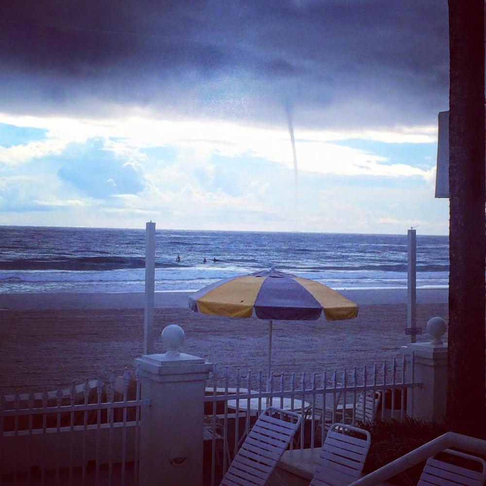 Waterspout spotted at Ponte Vedra Beach