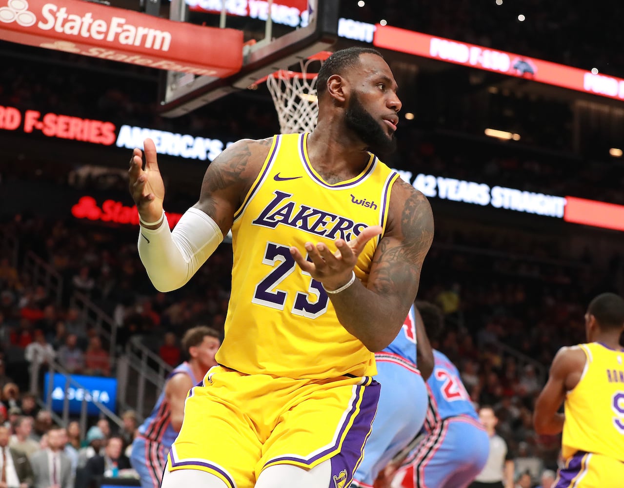 Photos: Hawks handle LeBron James, Lakers