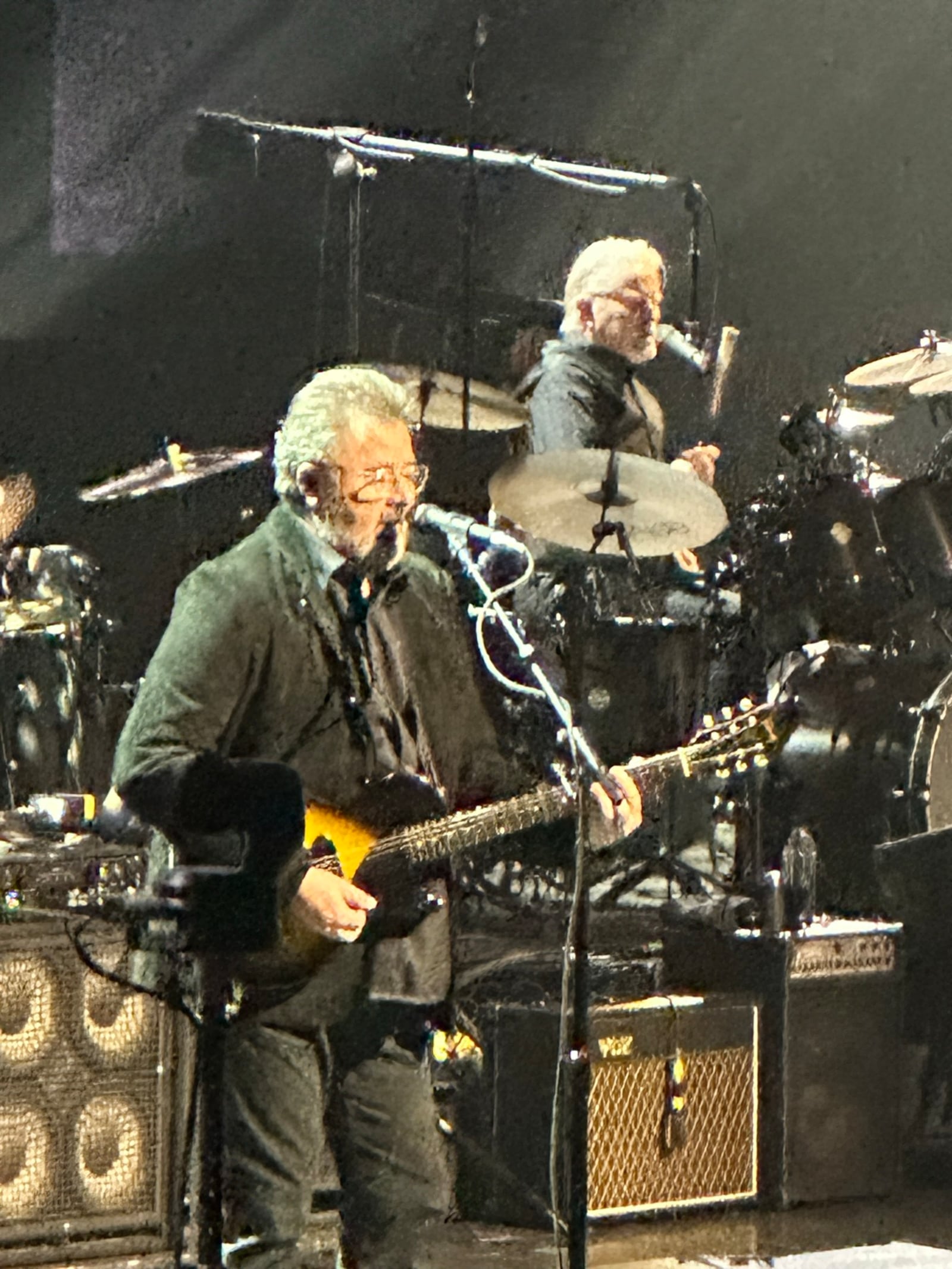 Vince Gill with Don Henley on stage at State Farm Arena Nov. 4, 2023. RODNEY HO/rho@ajc.com