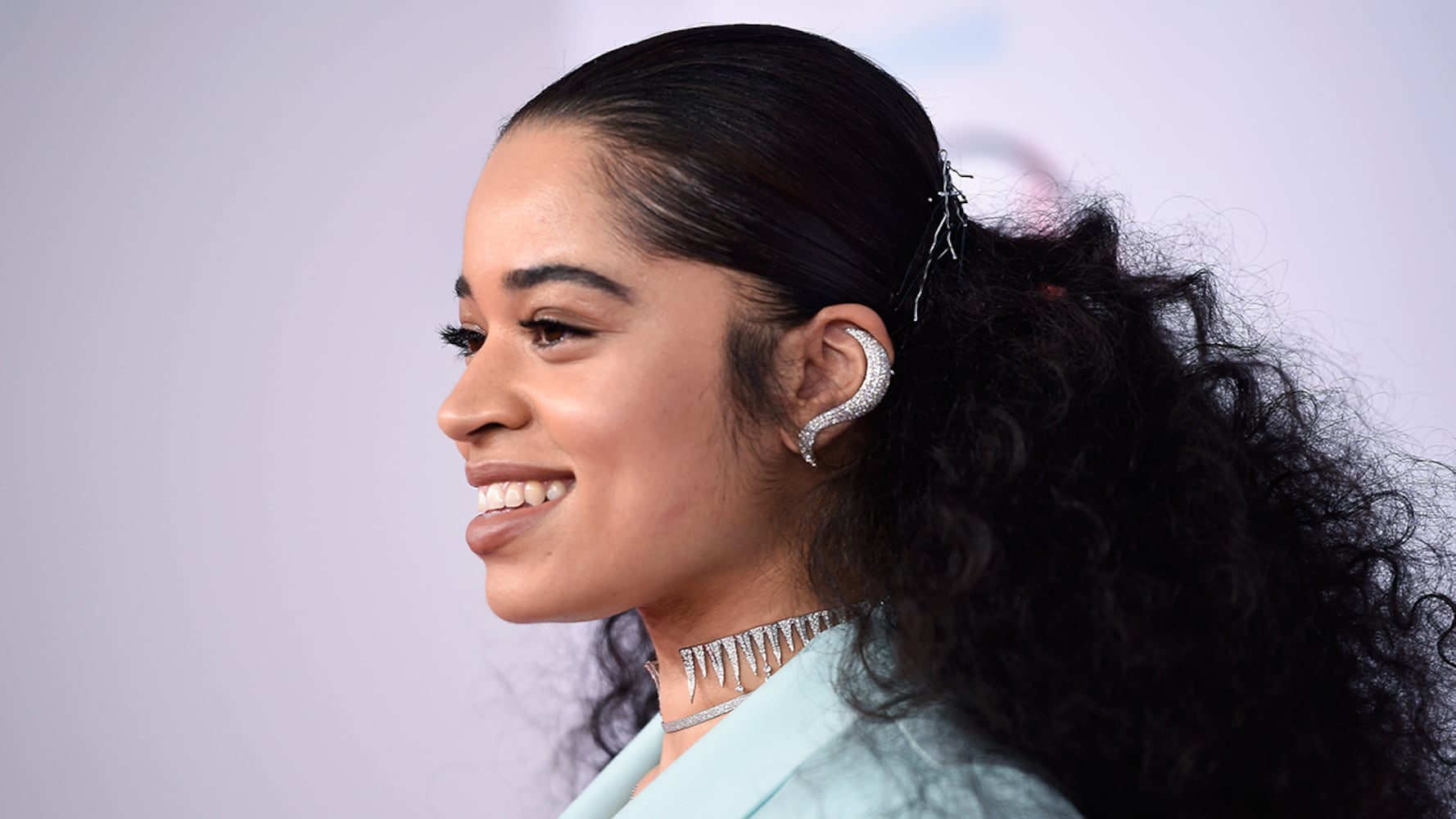 Photos: 2018 American Music Awards red carpet arrivals