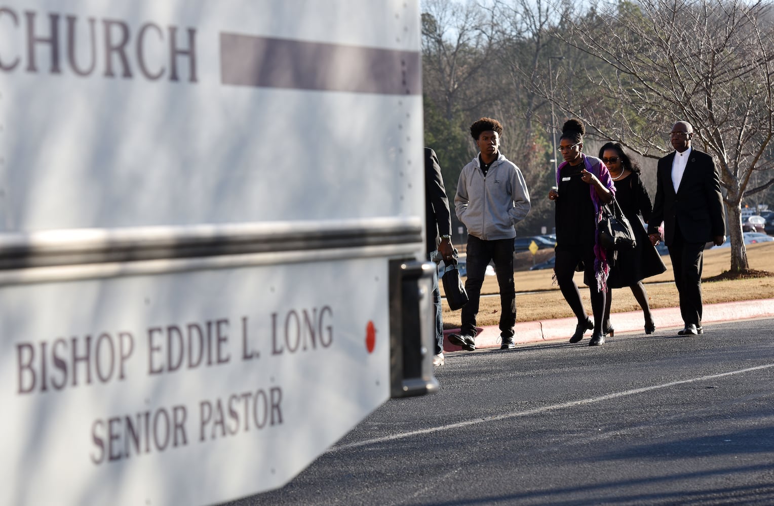 Mourners gather for Bishop Eddie Long's funeral service