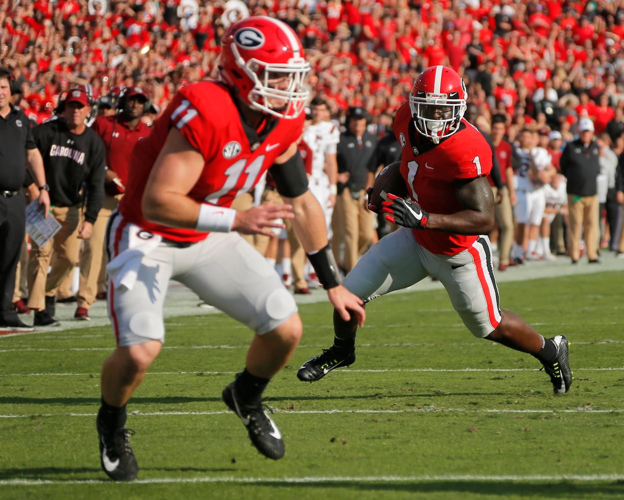 Photos: Bulldogs host South Carolina, seek 9-0 start