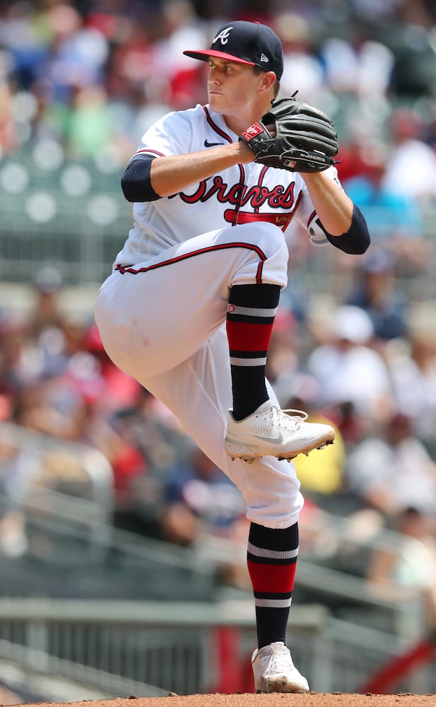 BRAVES PHOTO