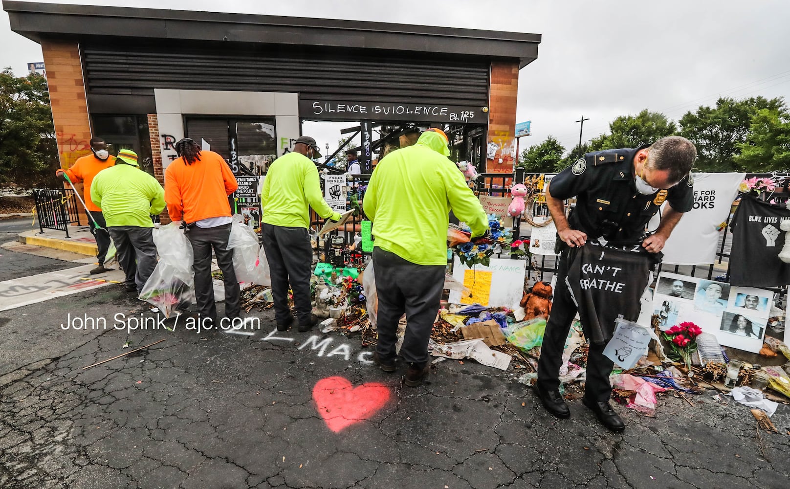 Atlanta Police clear Wendy's where Rayshard Brooks was killed