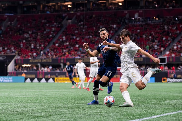 Atlanta United midfielder Santiago Sosa (5) dribbles against NYCFC Wednesday, Oct. 20, 2021, at Mercedes-Benz Stadium in Atlanta. (Jacob Gonzalez/Atlanta United)