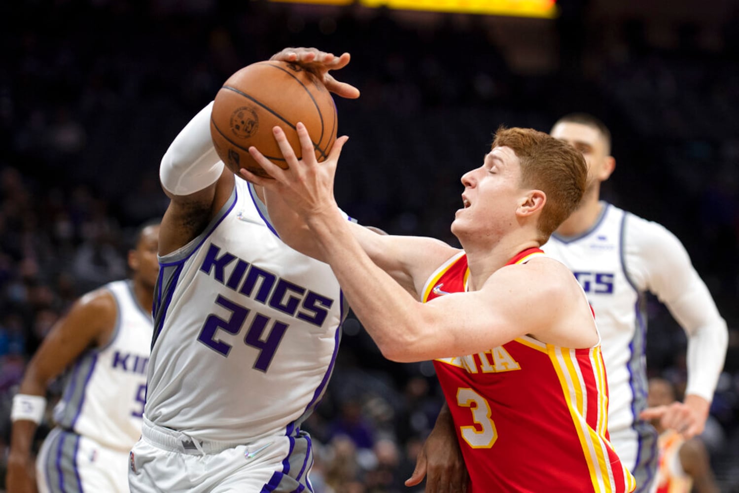 Hawks defeat Kings 108-102