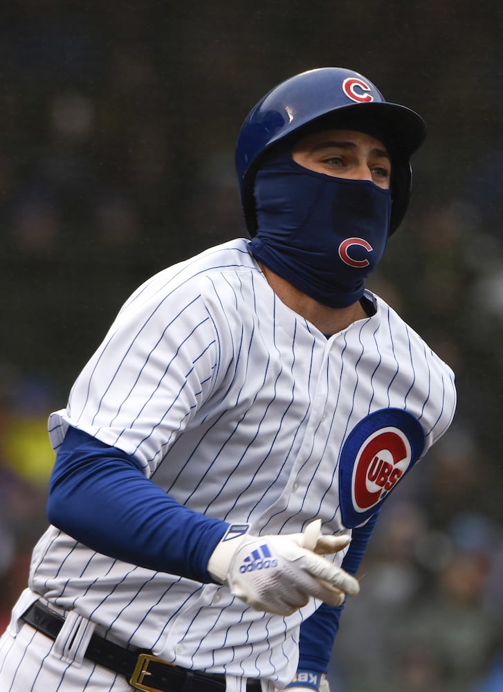 Photos: Braves battle the Cubs in cold Chicago