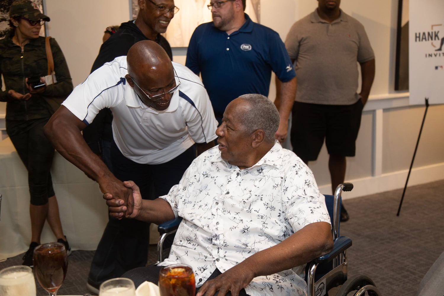 Photos: Hank Aaron shares wisdom, experiences with young athletes