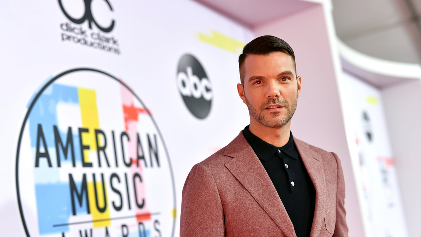 Photos: 2018 American Music Awards red carpet arrivals