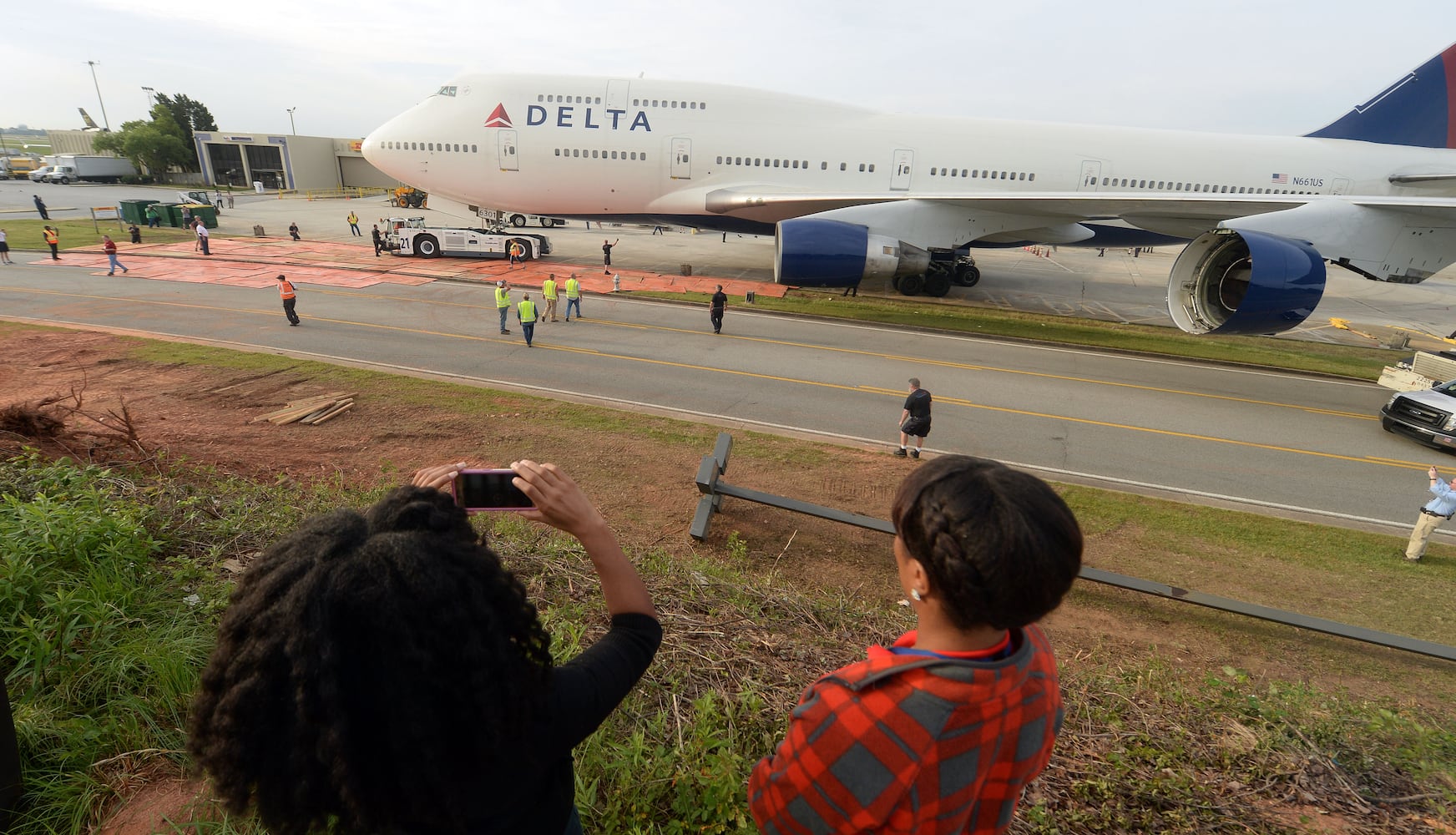 Historic Delta 747 moves to flight museum