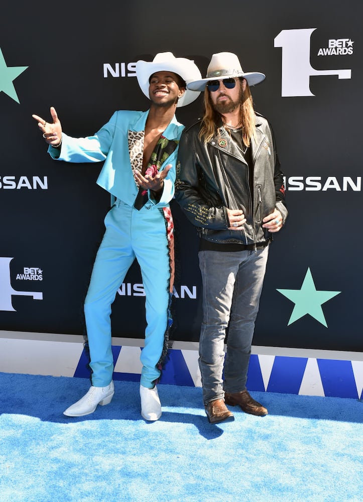 Photos: 2019 BET Awards red carpet