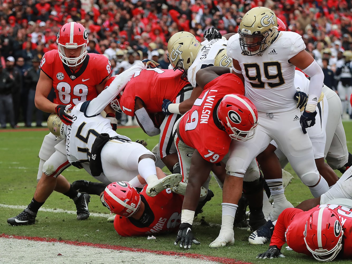 Photos: Bulldogs rout Georgia Tech, improve to 11-1