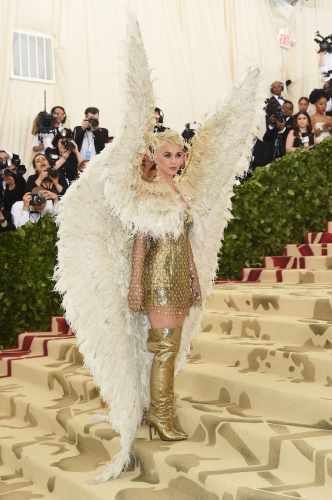 Photos: Katy Perry gets angelic at the 2018 Met Gala