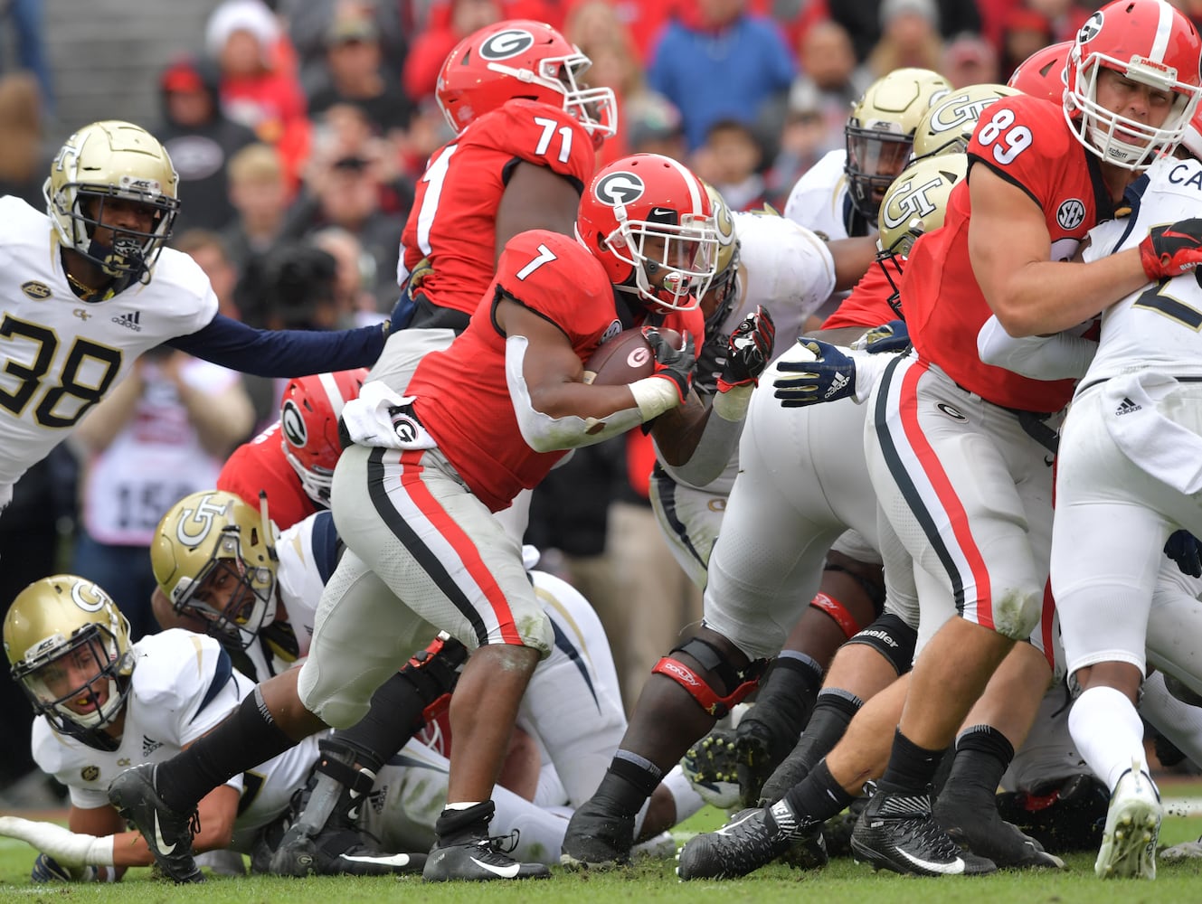 Photos: Bulldogs rout Georgia Tech, improve to 11-1