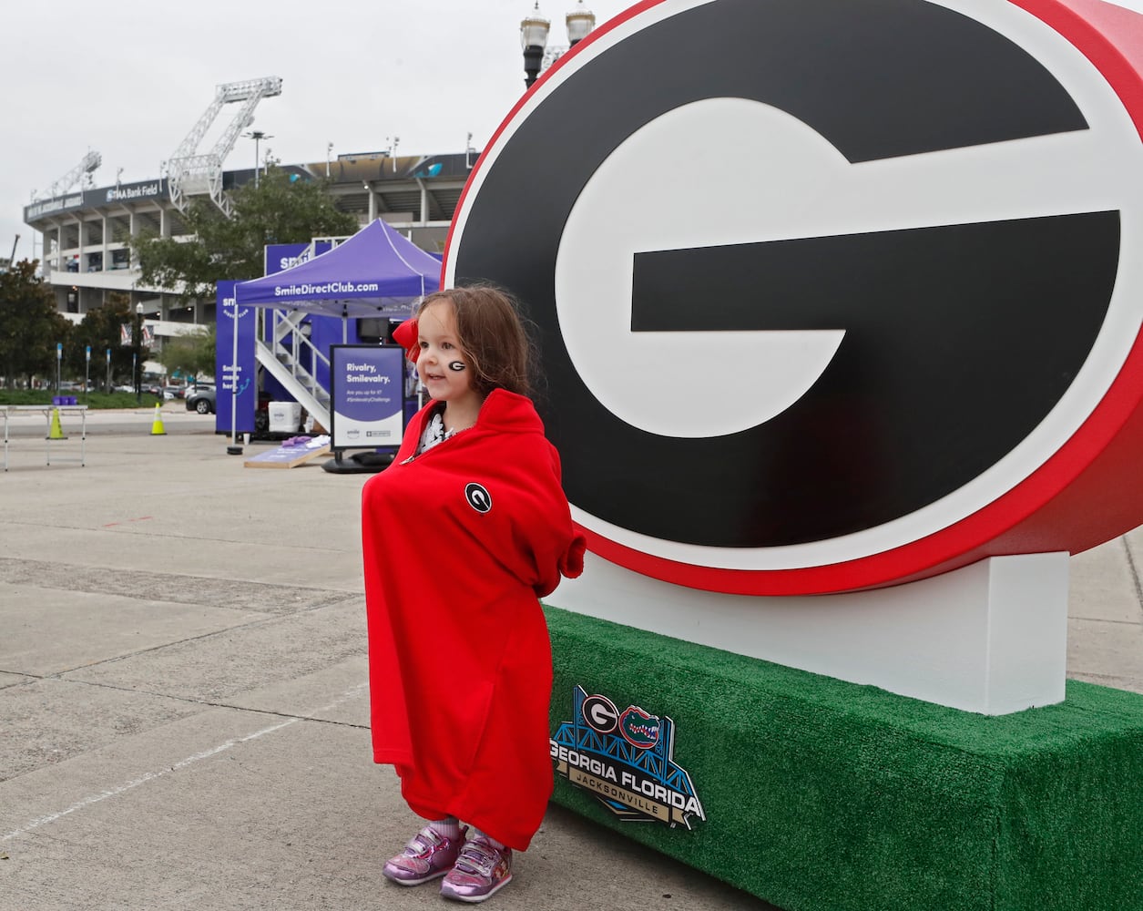 Photos: The scene at the Georgia-Florida game Friday