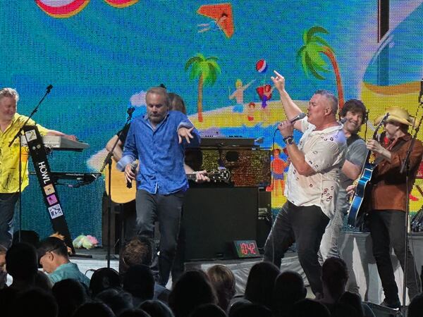 Barenaked Ladies brought members of Five for Fighting and Del Amitri for a cover of "Jet Airliner" at the end of the Atlanta concert at Chastain June 30, 2023. RODNEY HO/rho@ajc.com