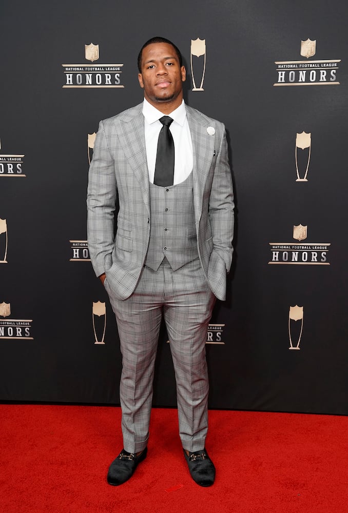 Photos: Athletes, celebs walk the NFL Honors 2019 red carpet