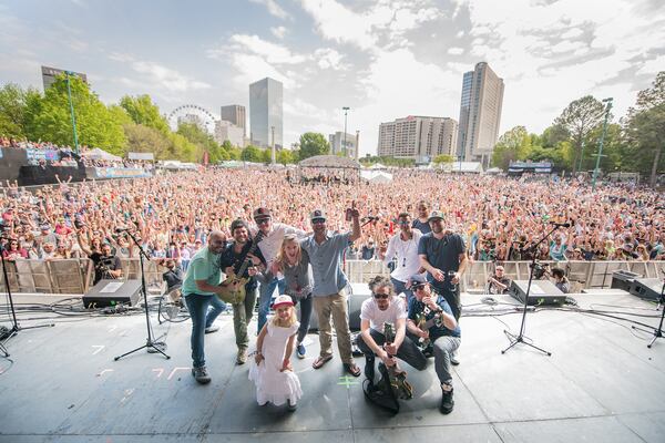 SOJA & 420 Fest Toast - SweetWater 420 Festival 4/21/18 - Centennial Park, Atlanta GA - Photo © Dave Vann 2018