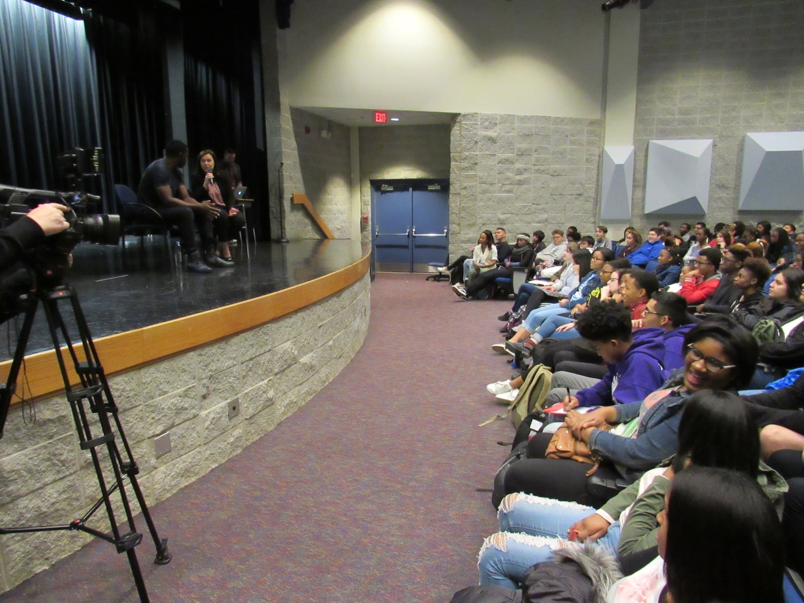  McKinley Belcher speaks to about 50 drama students at Campbell High School earlier this month to talk about his career and promote 'Mercy Street." CREDIT: Rodney Ho/rho@ajc.com