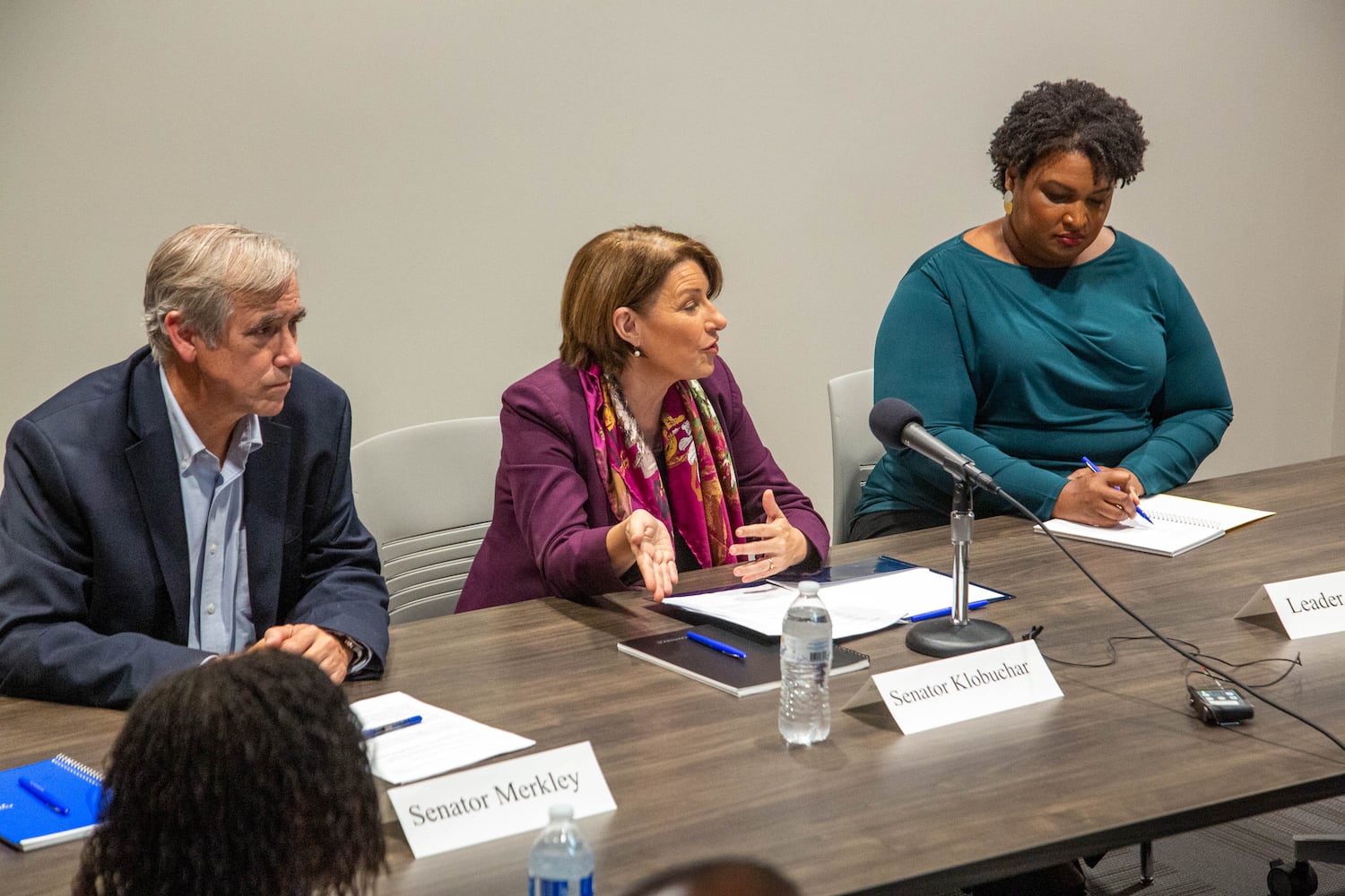 Abrams, Klobuchar hold voting rights roundtable in Georgia