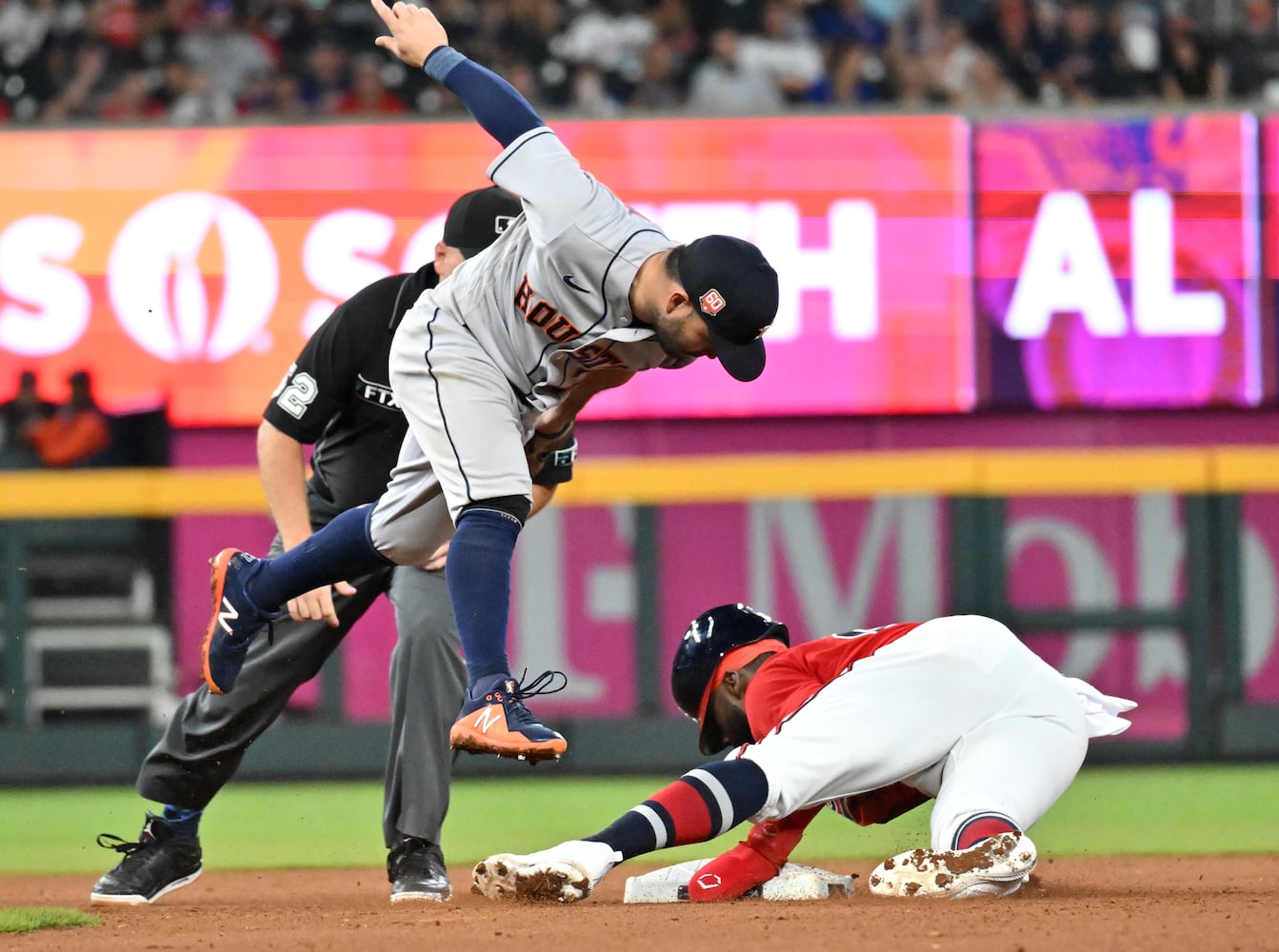 Braves-Astros Friday