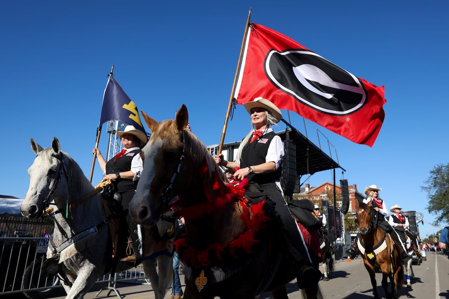 123124 sugar bowl parade