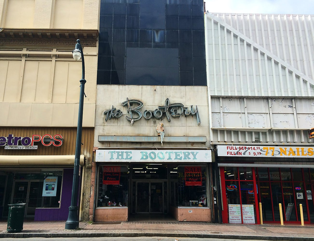 Atlanta's history in neon: The Bootery