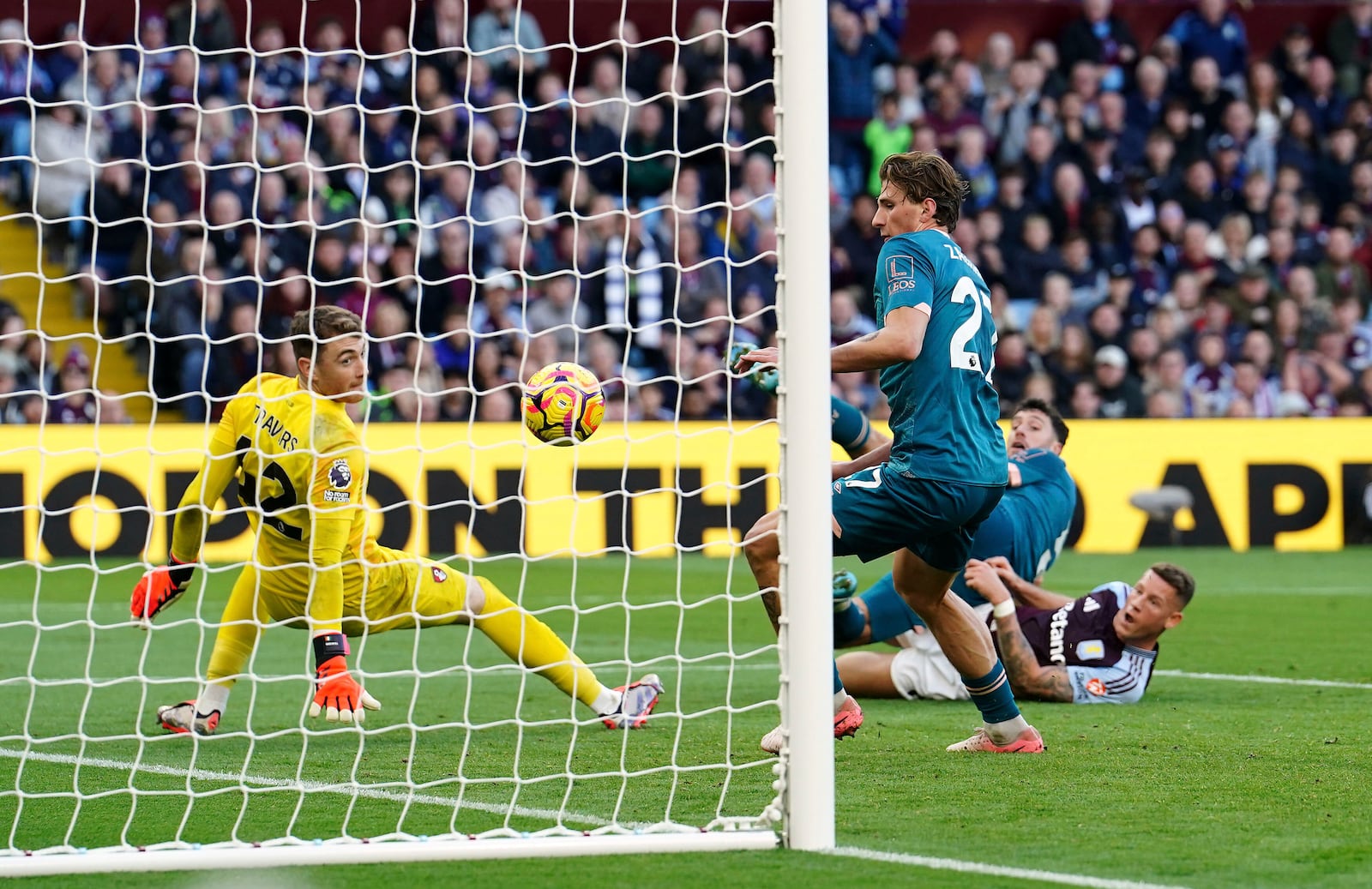 Aston Villa's Ross Barkley scores his side's first goal of the game, during the English Premier League match between Aston Villa and Bournemouth, at Villa Park, in Birmingham, England, Saturday, Oct. 26, 2024. ( Jacob King/PA via AP)